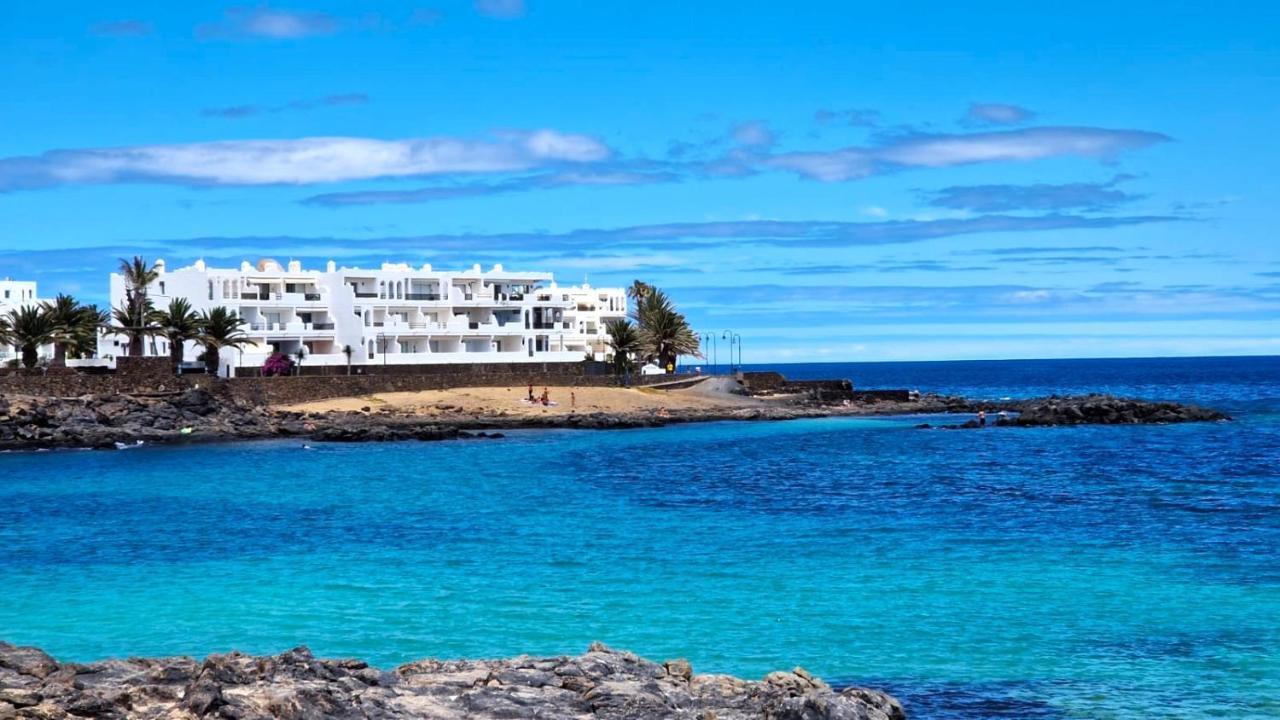 Sol Eterno - Luxury Aparmtent With Direct Oceanview And Extra Services Costa Teguise Exteriör bild