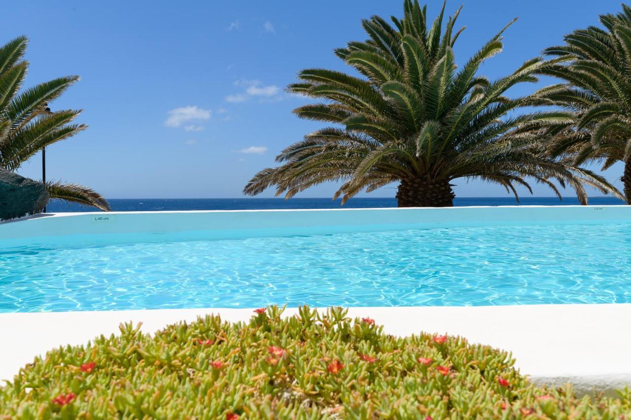 Sol Eterno - Luxury Aparmtent With Direct Oceanview And Extra Services Costa Teguise Exteriör bild